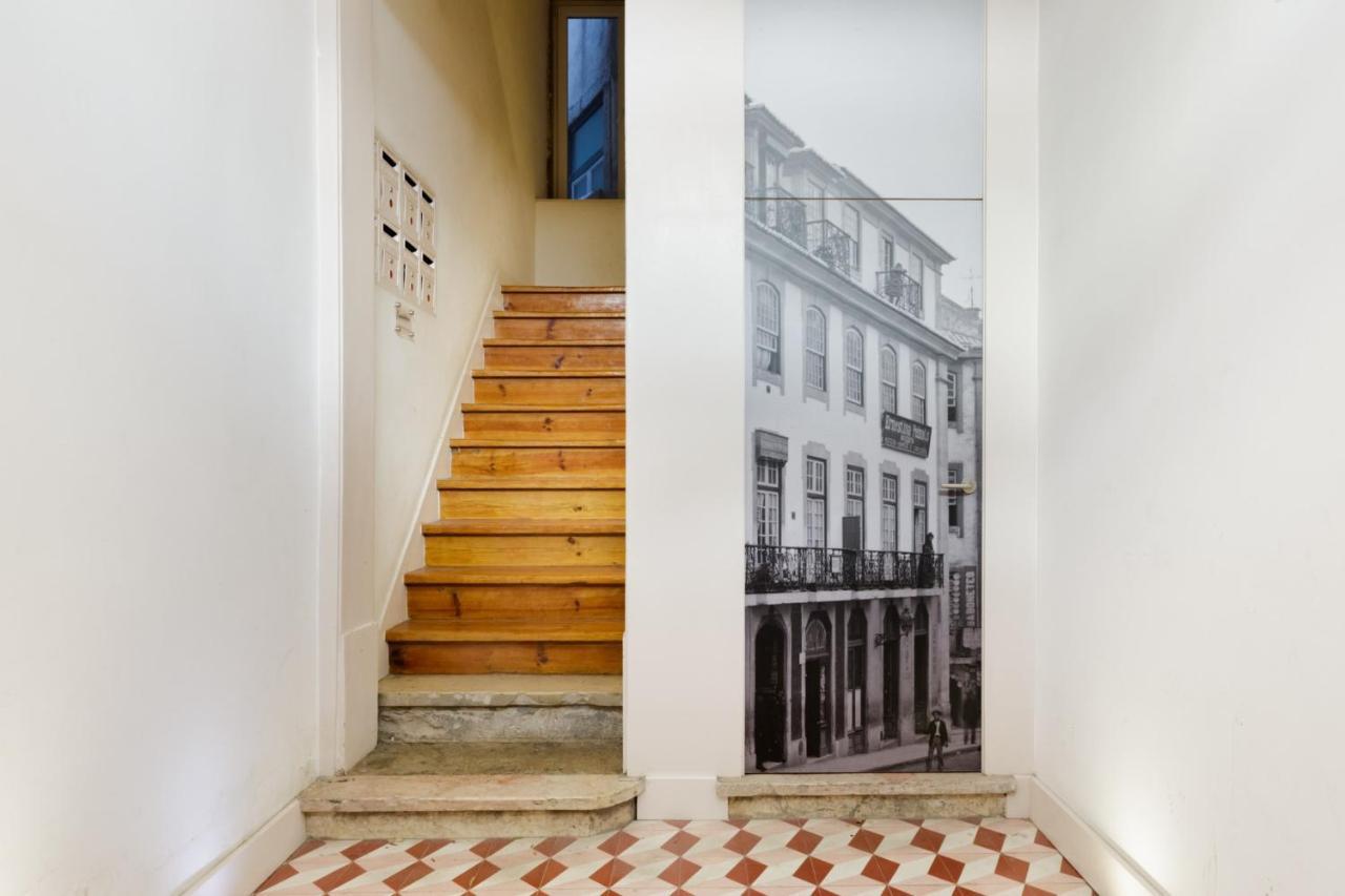 Update Urban Chic Flat In 19Th Century Building 2 Bedrooms & 2 Bathrooms & Ac Central Alfama District Lisboa Екстериор снимка