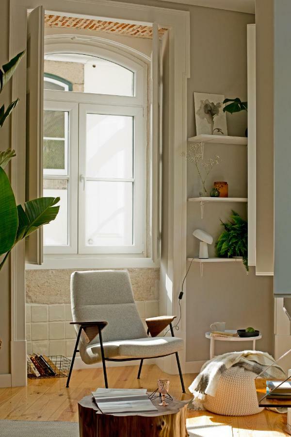 Update Urban Chic Flat In 19Th Century Building 2 Bedrooms & 2 Bathrooms & Ac Central Alfama District Lisboa Екстериор снимка