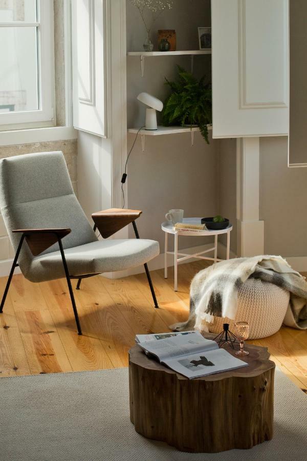 Update Urban Chic Flat In 19Th Century Building 2 Bedrooms & 2 Bathrooms & Ac Central Alfama District Lisboa Екстериор снимка